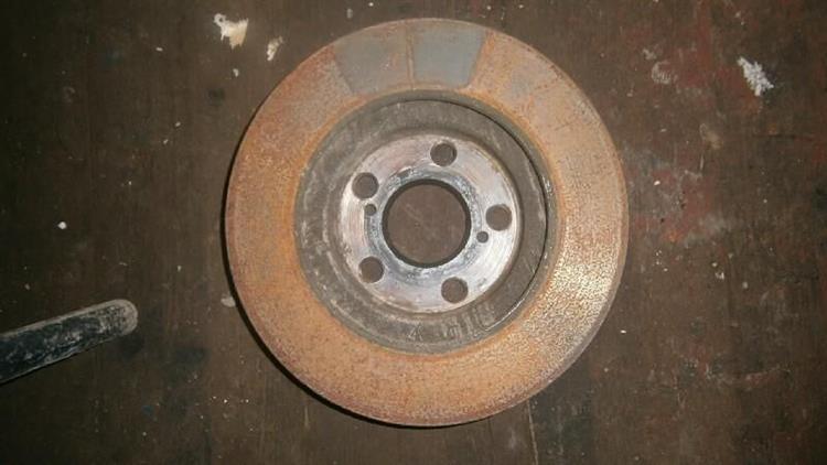 Тормозной диск Тойота Приус в Тутаеве 12553