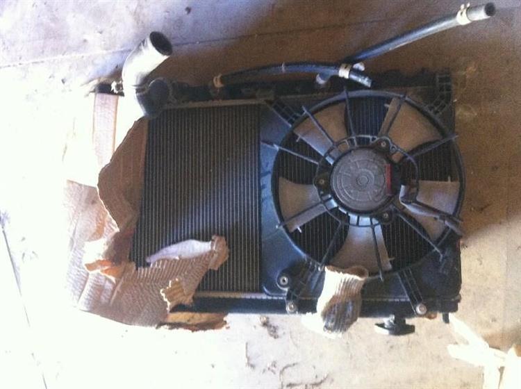 Радиатор основной Хонда Фит в Тутаеве 1288