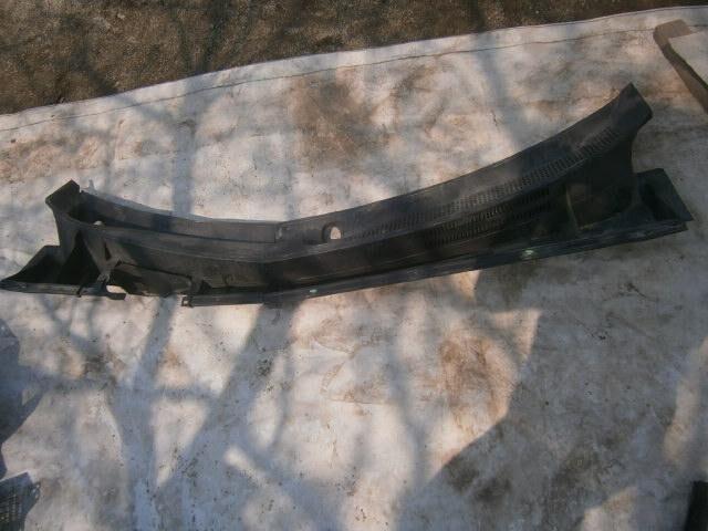 Решетка под лобовое стекло Тойота Королла Румион в Тутаеве 25550