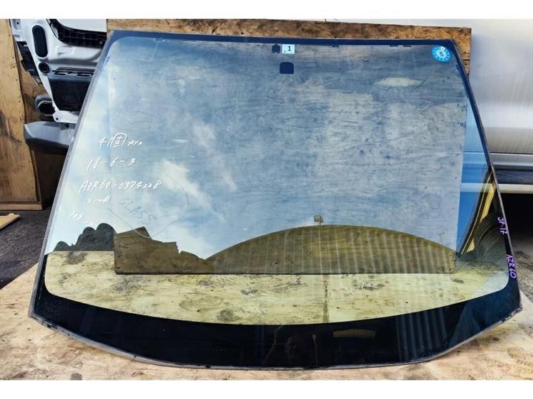 Лобовое стекло Тойота Ноах в Тутаеве 255790