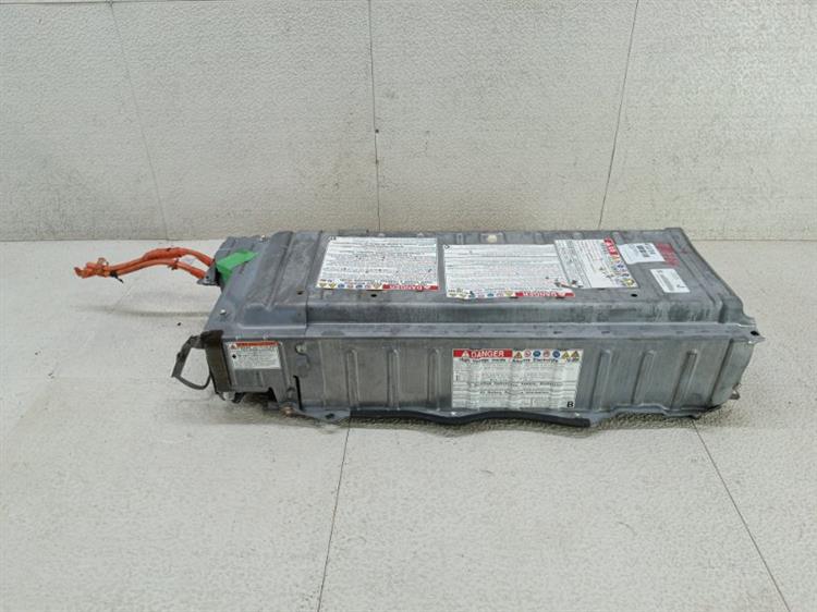 Высоковольтная батарея Тойота Приус в Тутаеве 450704