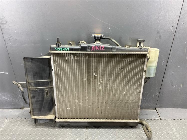 Радиатор основной Ниссан Марч в Тутаеве 459494