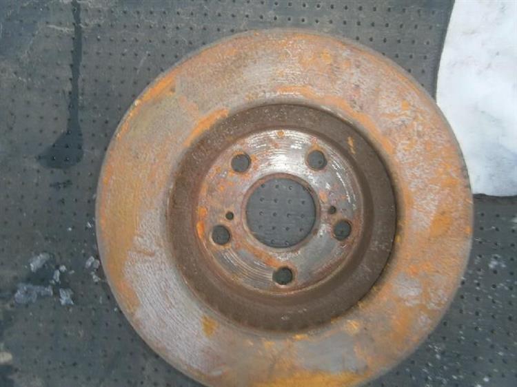Тормозной диск Тойота Приус в Тутаеве 65169