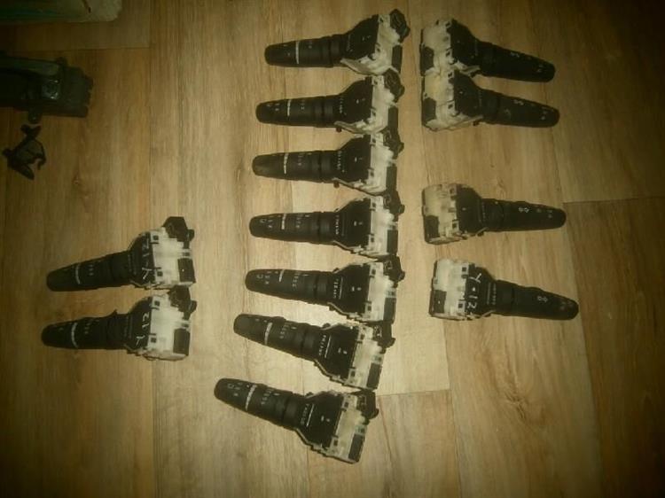 Блок подрулевых переключателей Ниссан Вингроуд в Тутаеве 79070