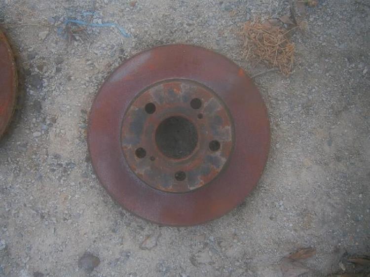 Тормозной диск Тойота Приус в Тутаеве 81565